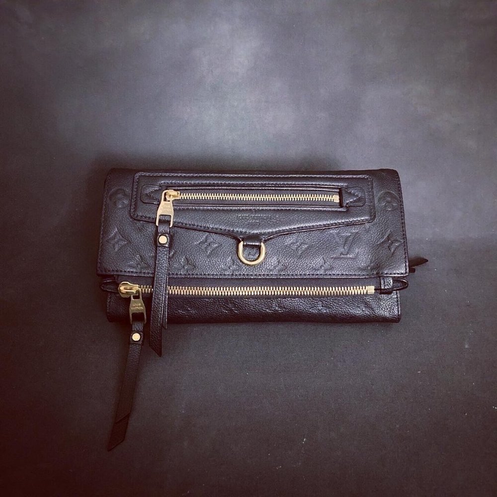 Louis Vuitton Empreinte Petillante Clutch Infini